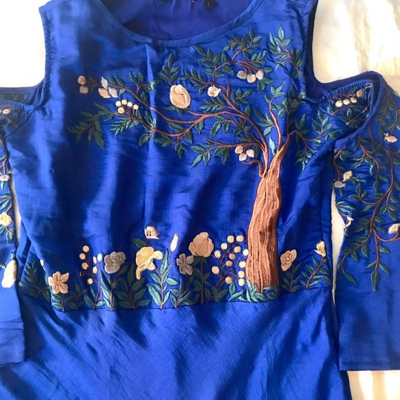 Raw silk Indo Western gown prom dress - Picture 3 of 6